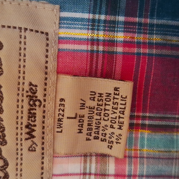 SOLD.  Wrangler Wrancher Western Shirts Ladies L, Snap Fronts. - Picture 7 of 7